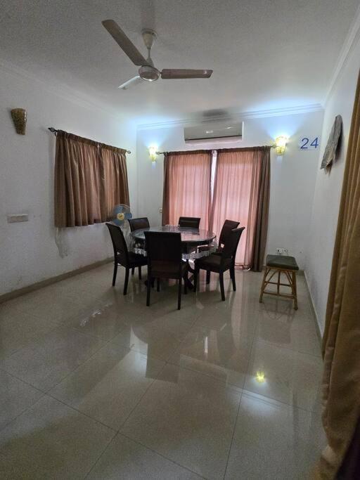 4Bhk Free Breakfast Pool Lawn Villa Calangute Exterior photo